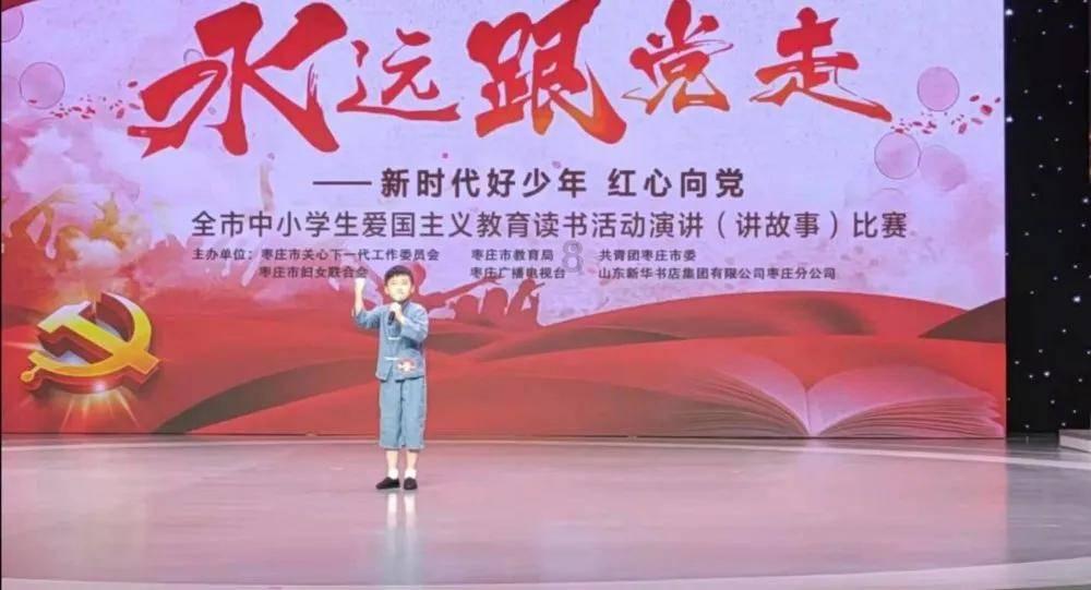 这个女人死后皇帝下旨好生照料，灵柩回乡路上官员沿路跪拜